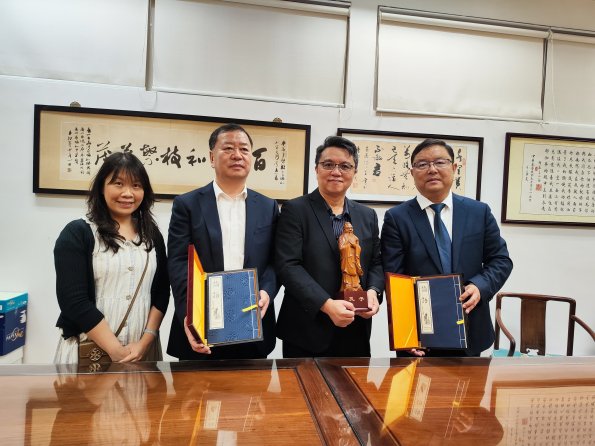 a8dbb7d3-a591-458a-b43b-4b0fd749d572