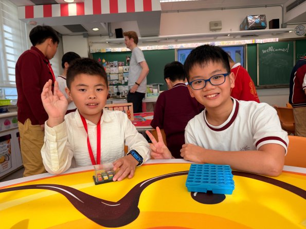 079fea91-e8b6-42e0-8a22-64d72f620da4