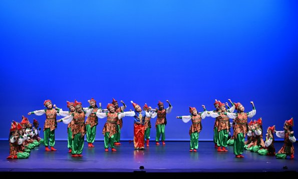 中國舞_小學_KN2P02_協和長沙灣_草原上的馬頭琴韻(蒙古)03