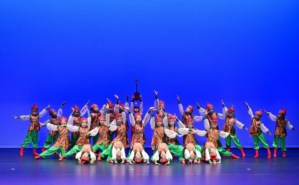 中國舞_小學_KN2P02_協和長沙灣_草原上的馬頭琴韻(蒙古)10